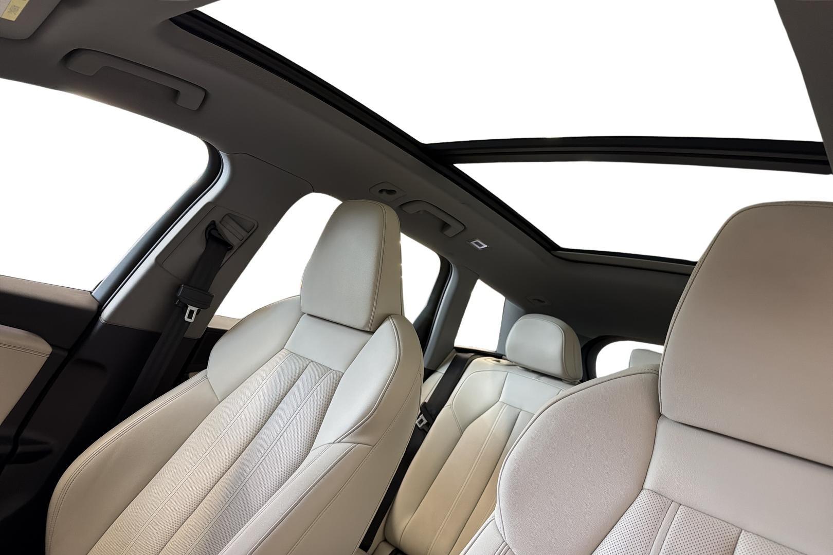 AUDI Q6 e-tron 2025