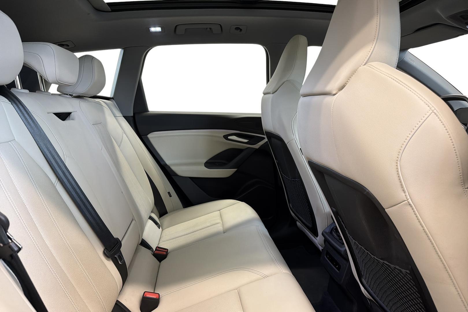 AUDI Q6 e-tron 2025