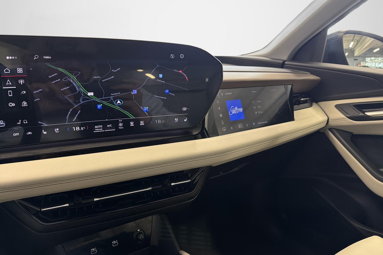 AUDI Q6 e-tron 2025