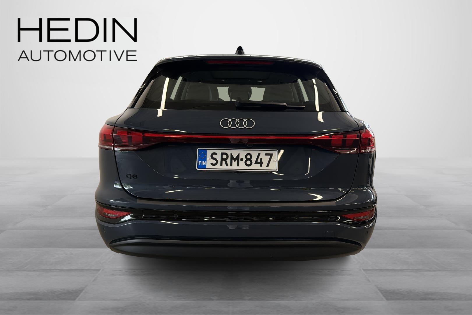 AUDI Q6 e-tron 2025