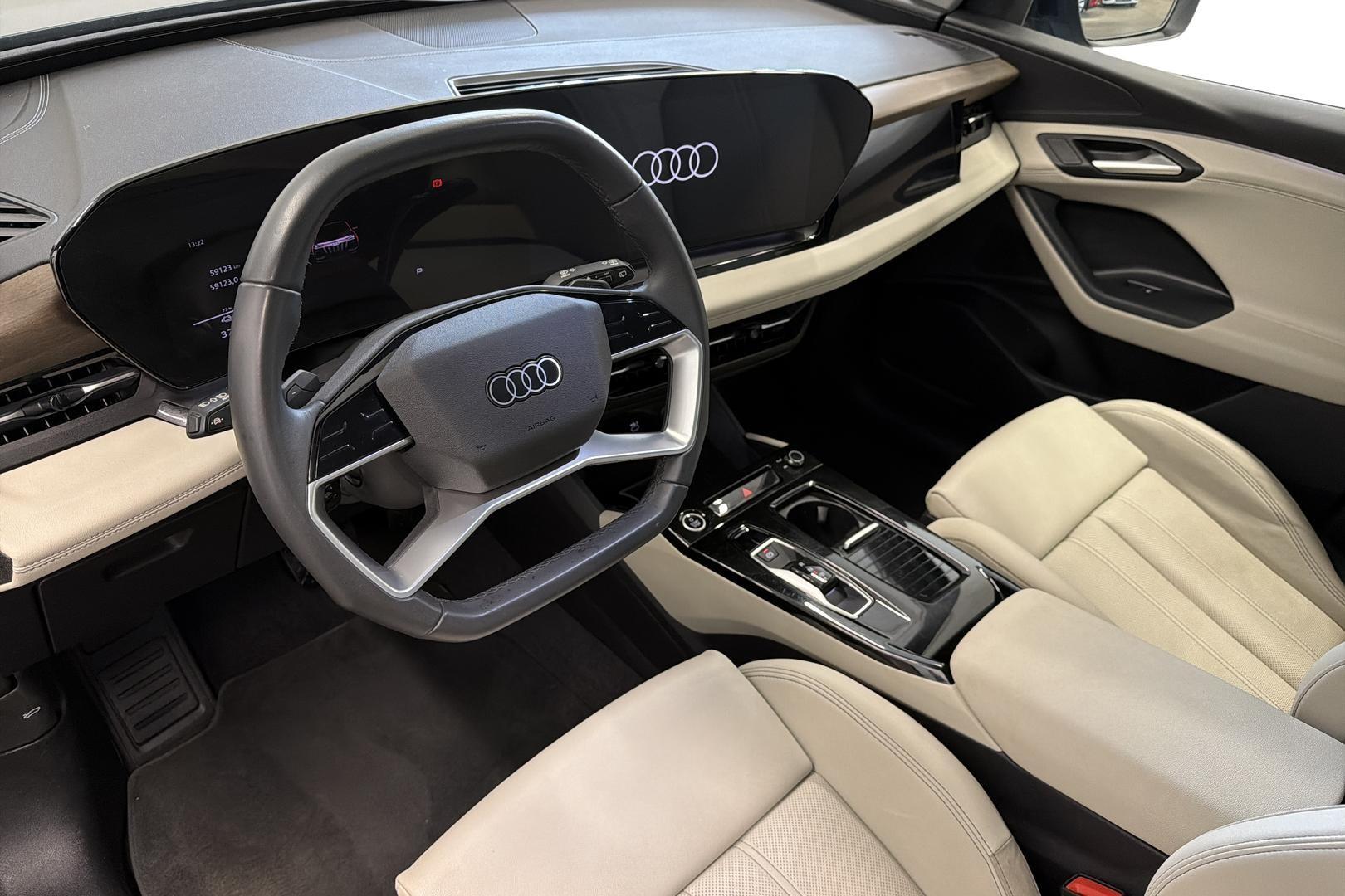 AUDI Q6 e-tron 2025