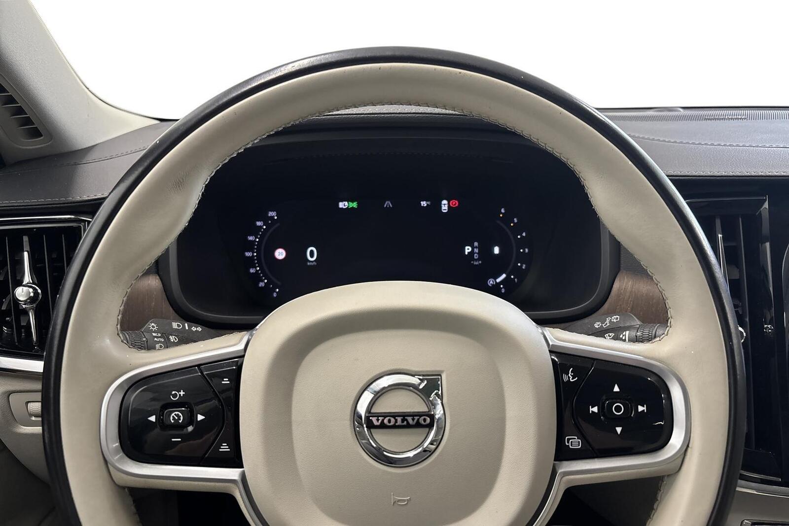 Volvo V90 Cross Country 2022