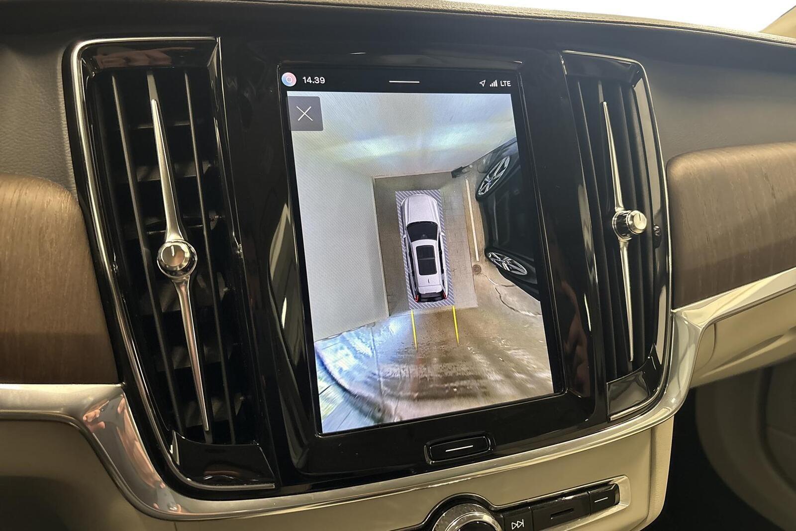 Volvo V90 Cross Country 2022