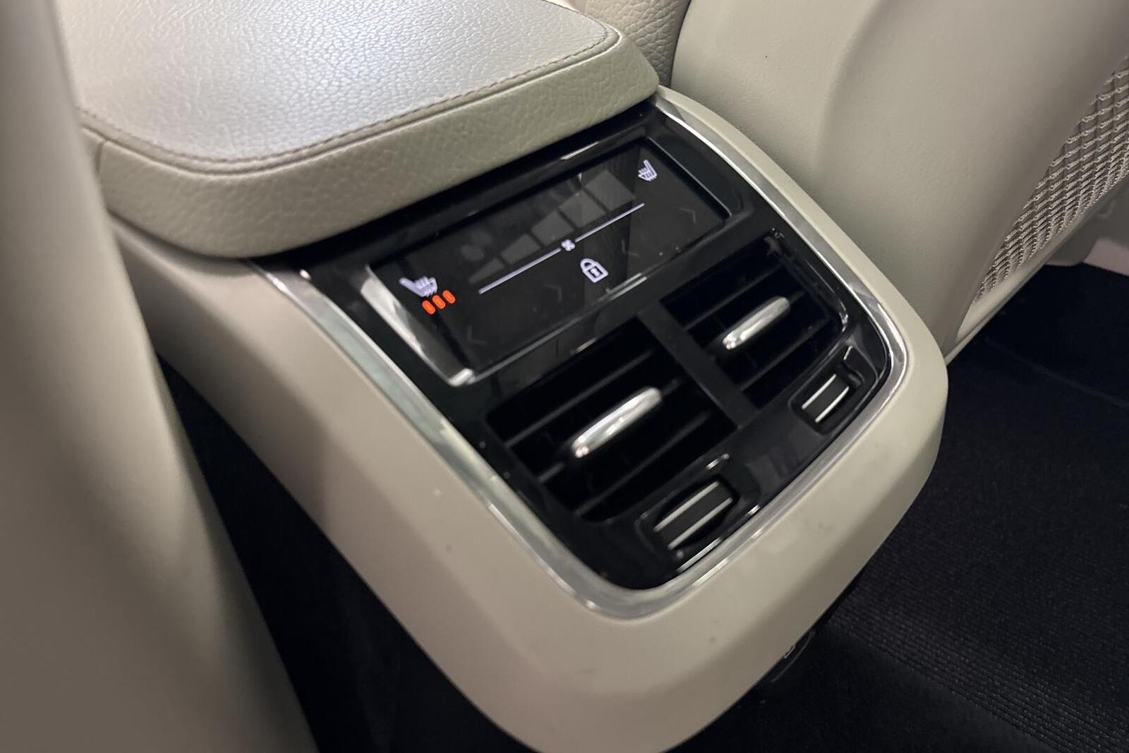 Volvo V90 Cross Country 2022