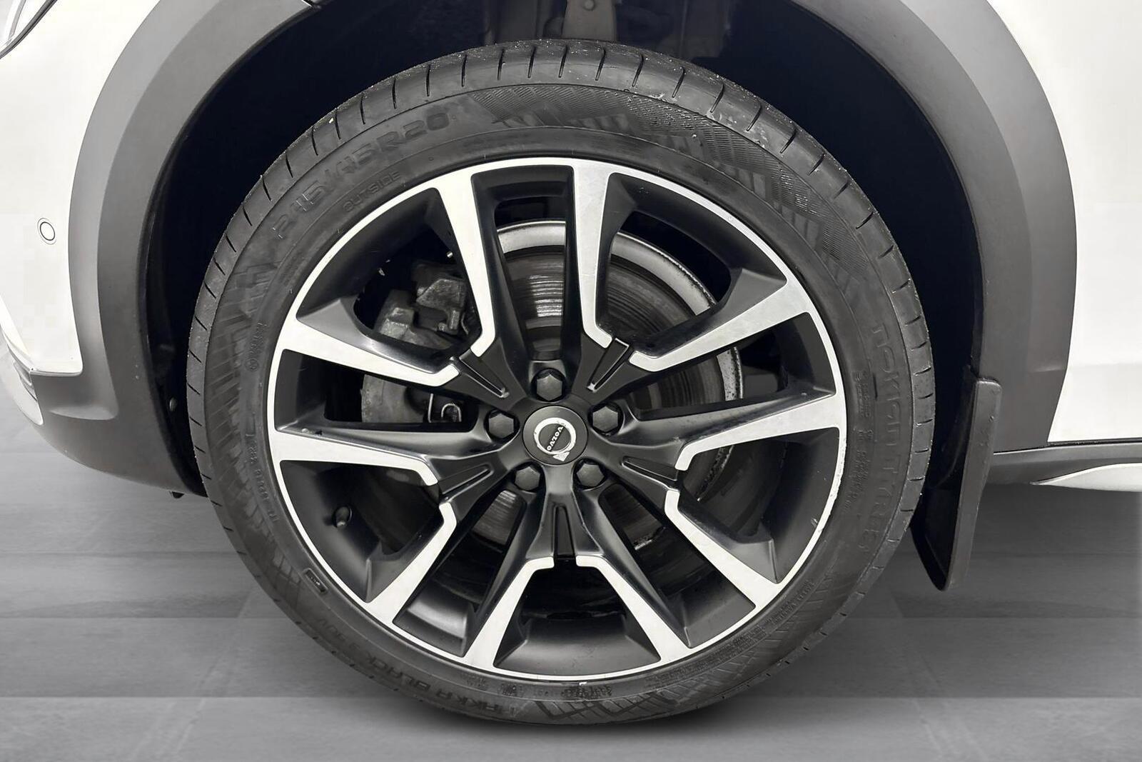 Volvo V90 Cross Country 2022