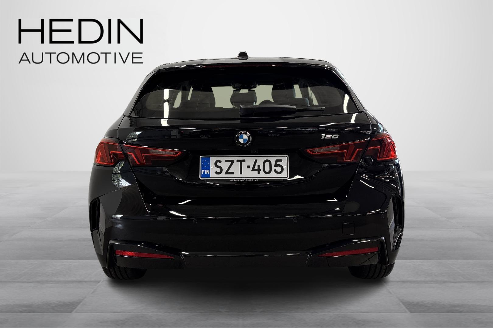 BMW 120 2026