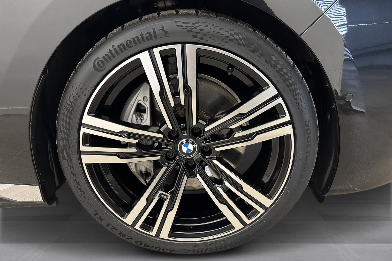 BMW i7 2023