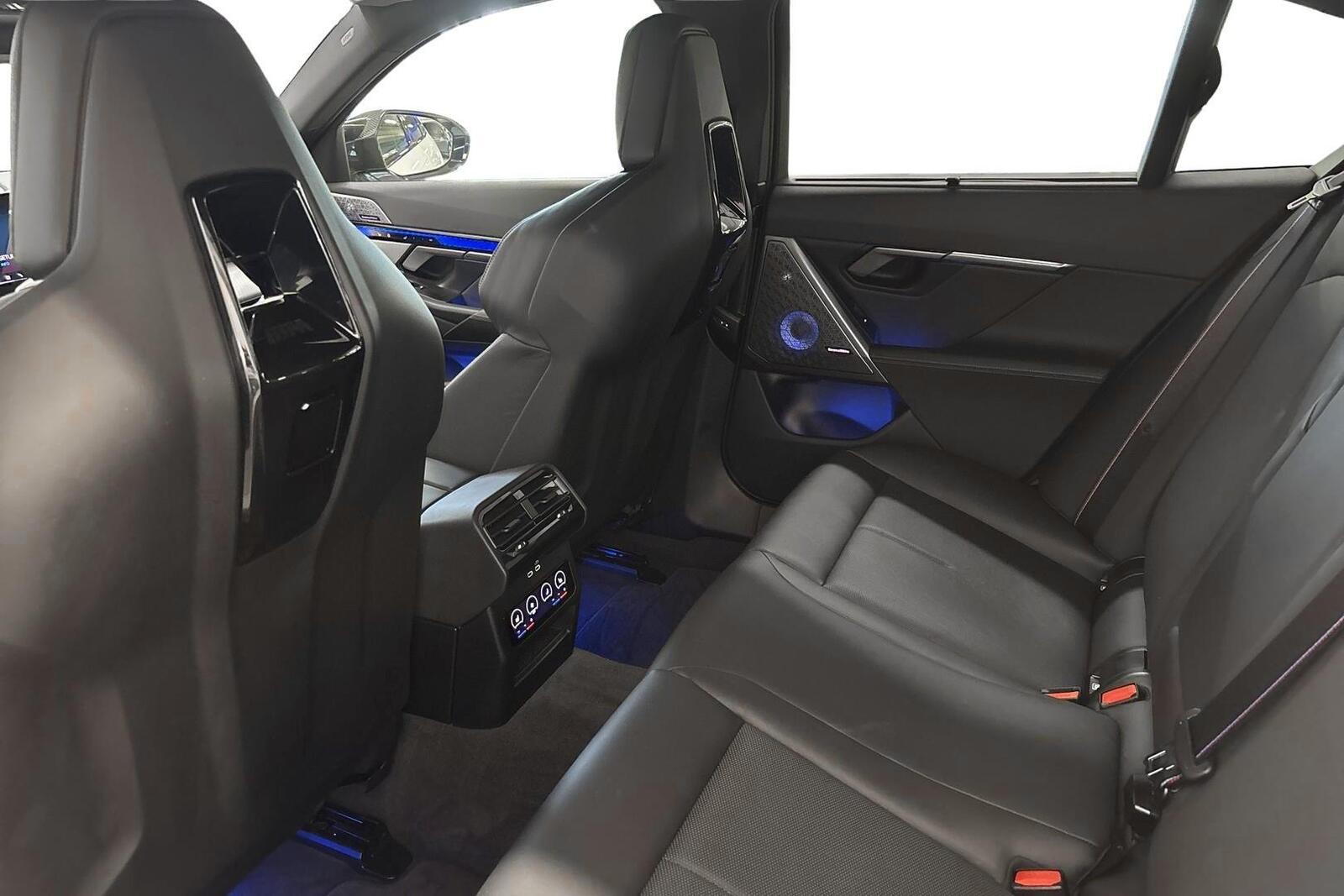 BMW M5 2025