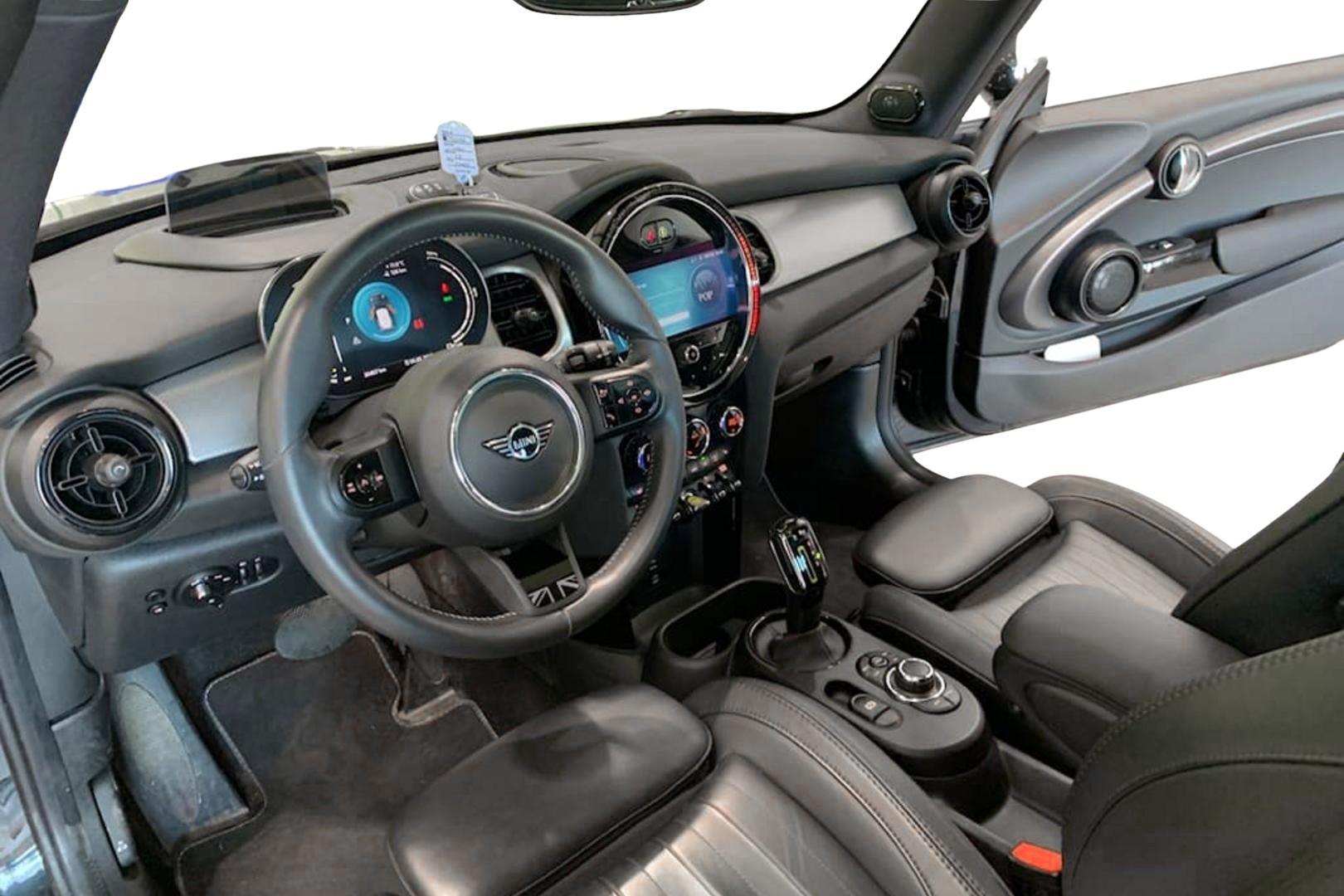 MINI Hatchback 2024