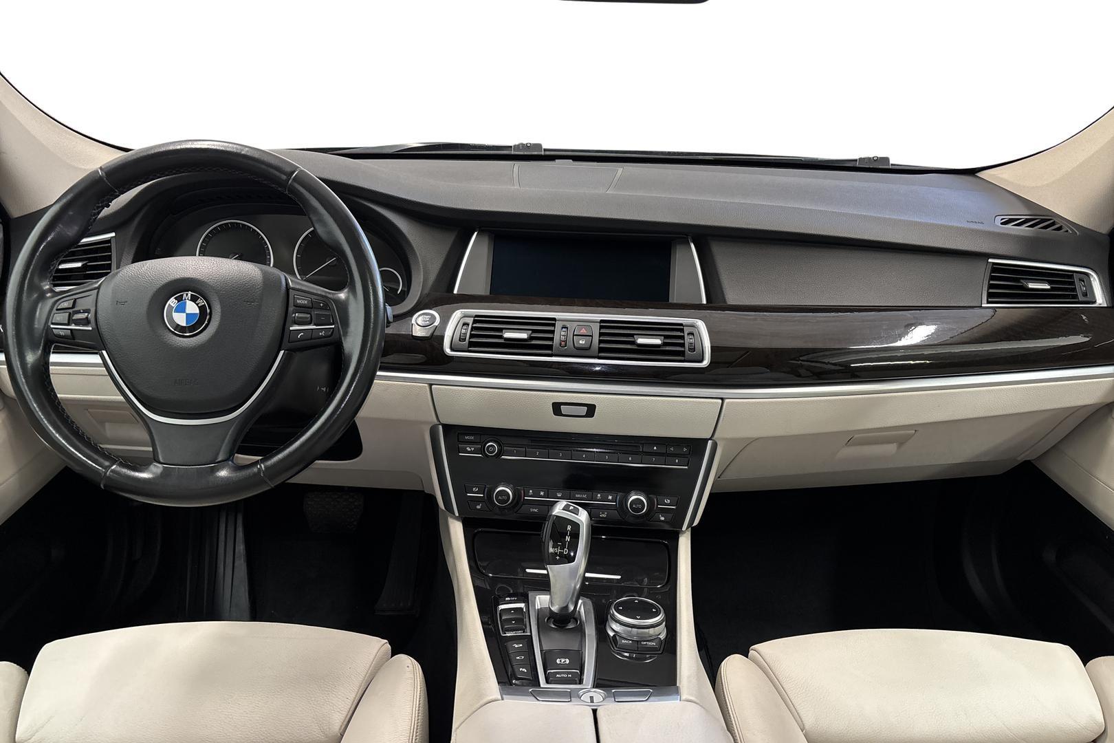 BMW 530 Gran Turismo 2014