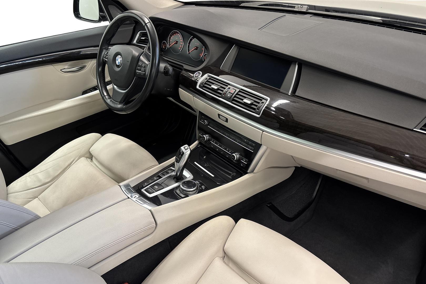 BMW 530 Gran Turismo 2014