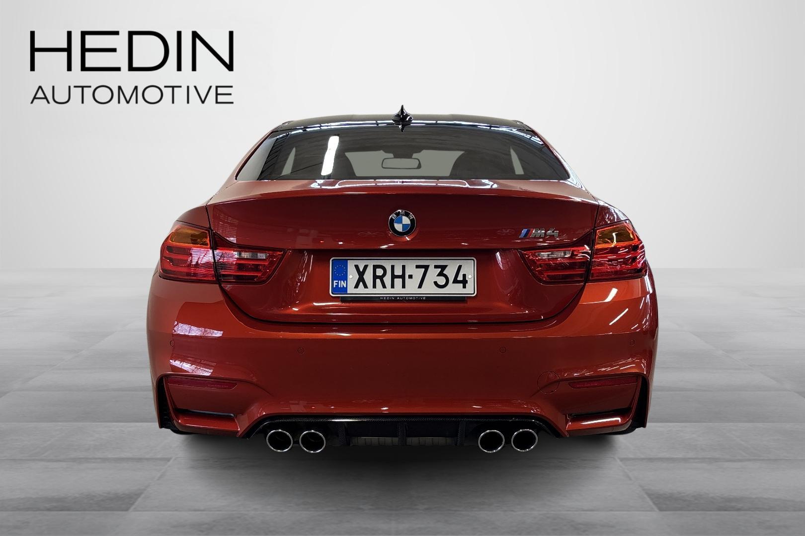BMW M4 2015