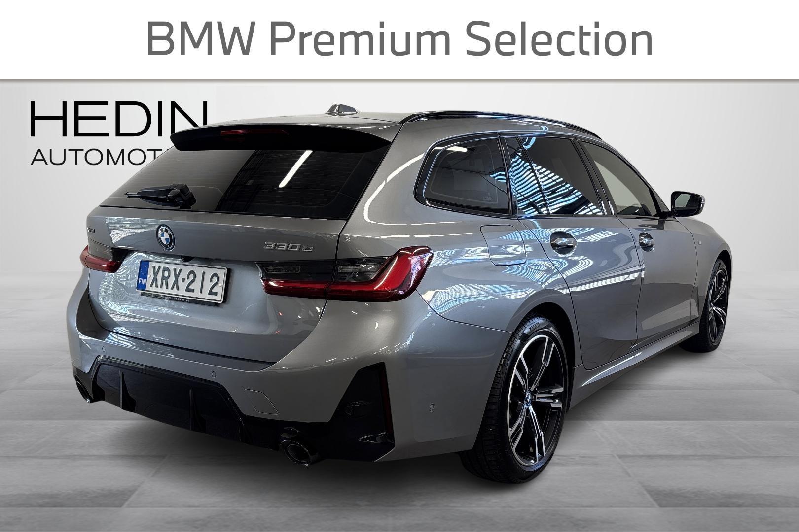 BMW 330 2024