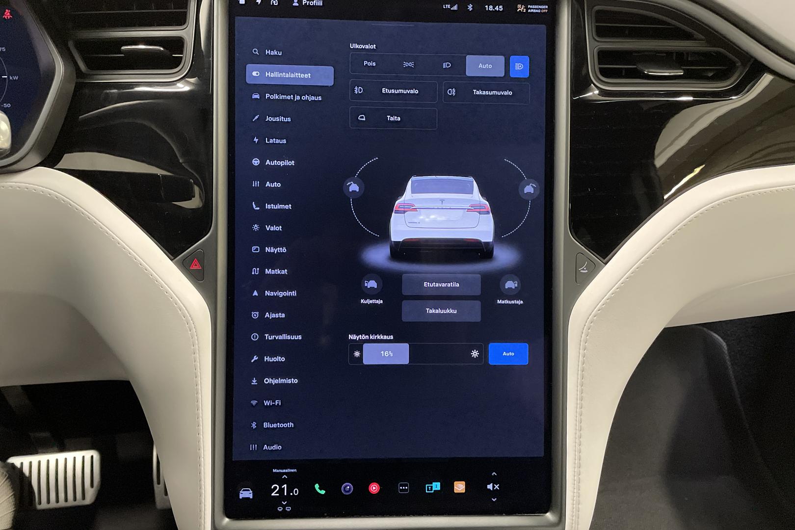Tesla Model X 2019