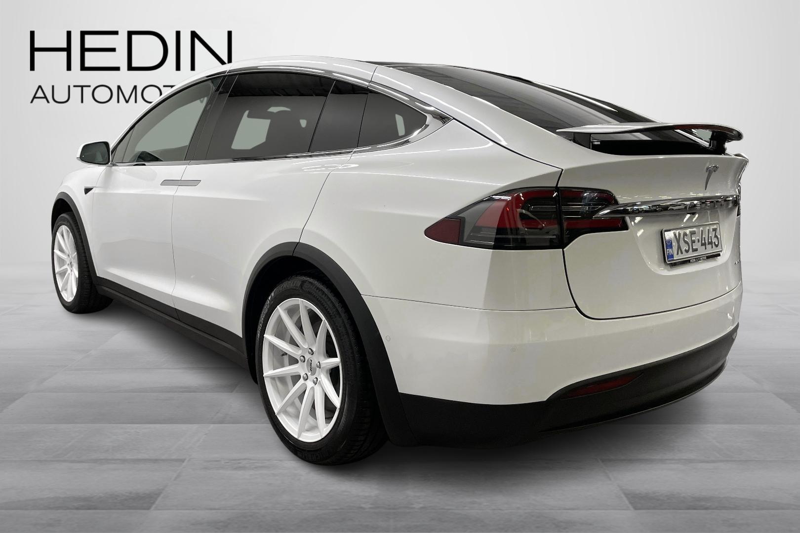 Tesla Model X 2019