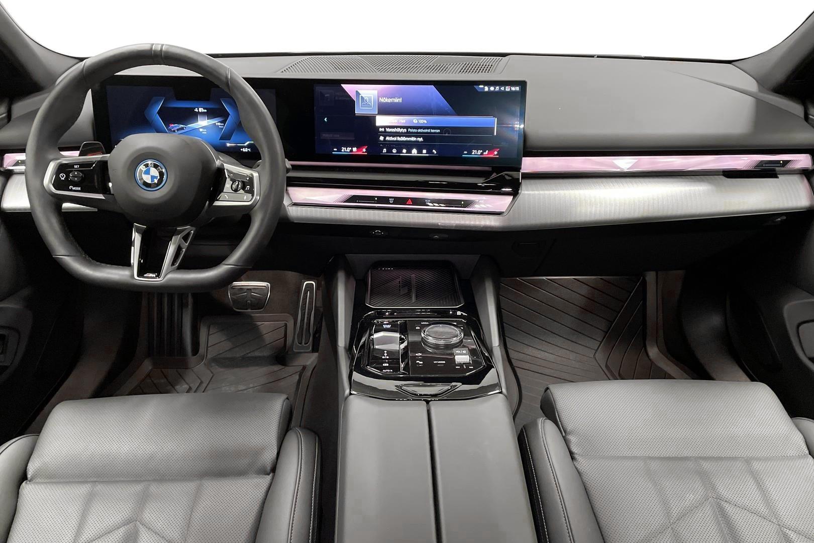 BMW i5 2025
