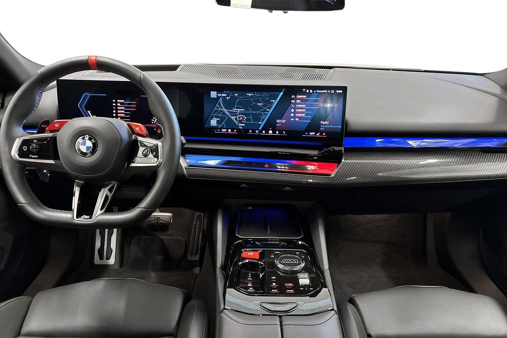 BMW M5 2025
