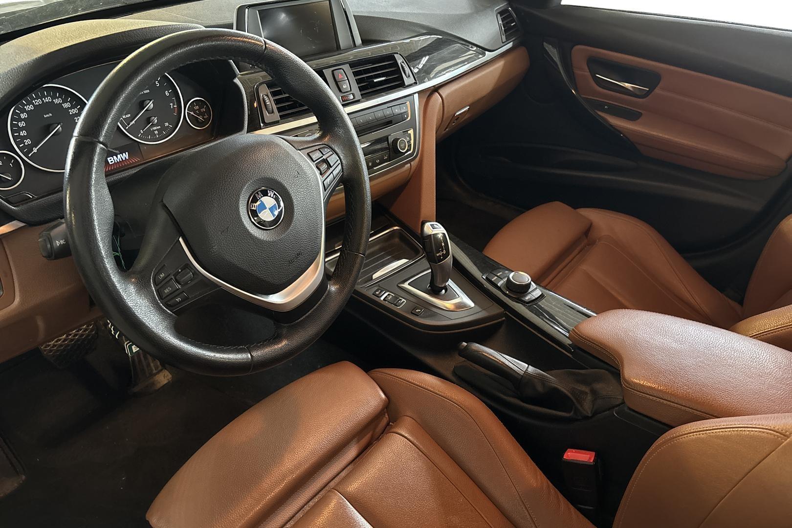 BMW 320 2015