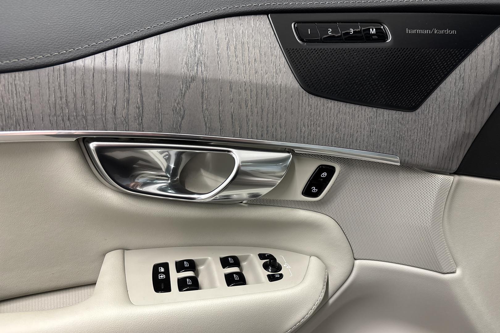 Volvo XC90 2024
