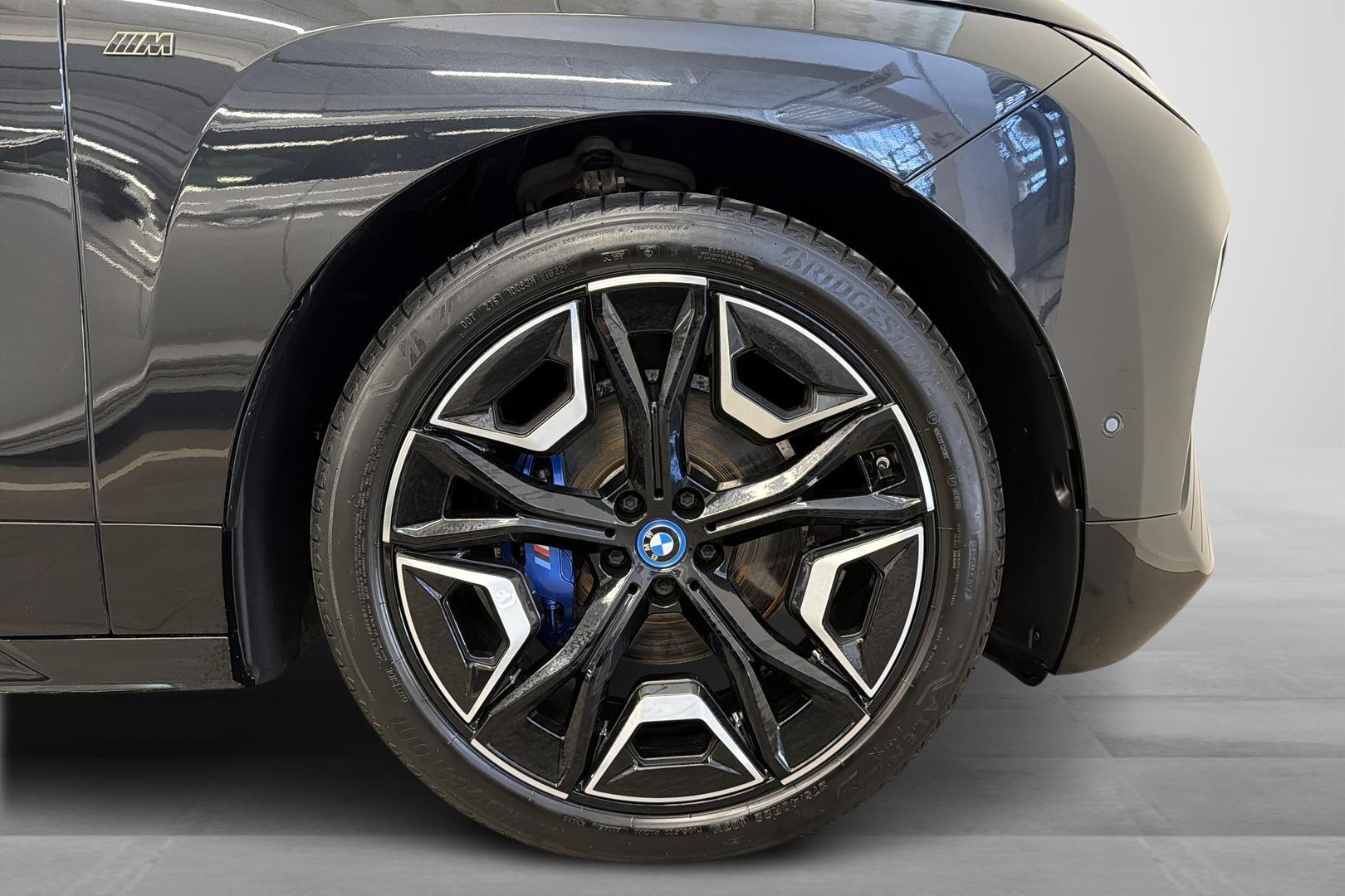 BMW iX 2023