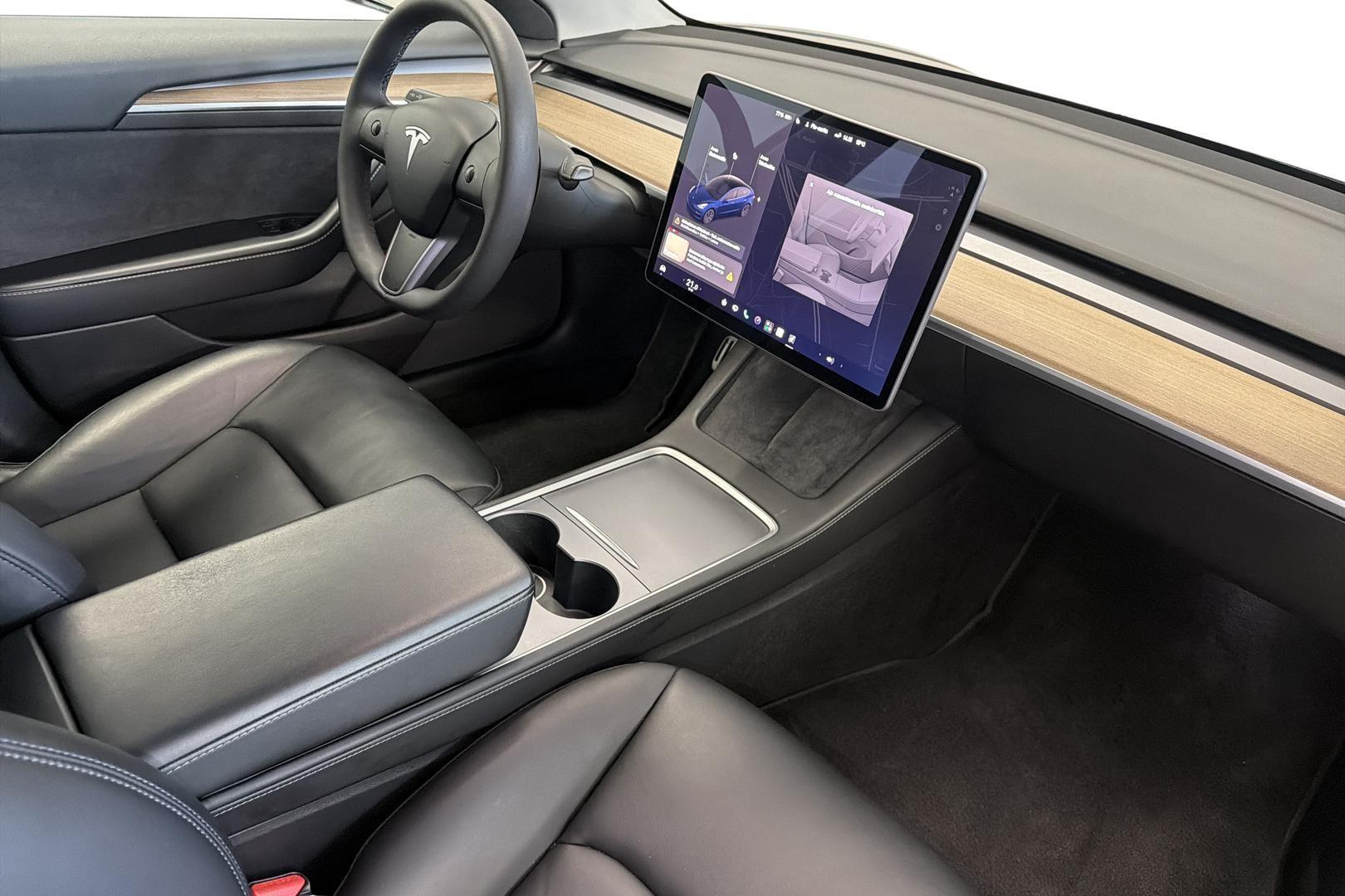Tesla Model 3 2021