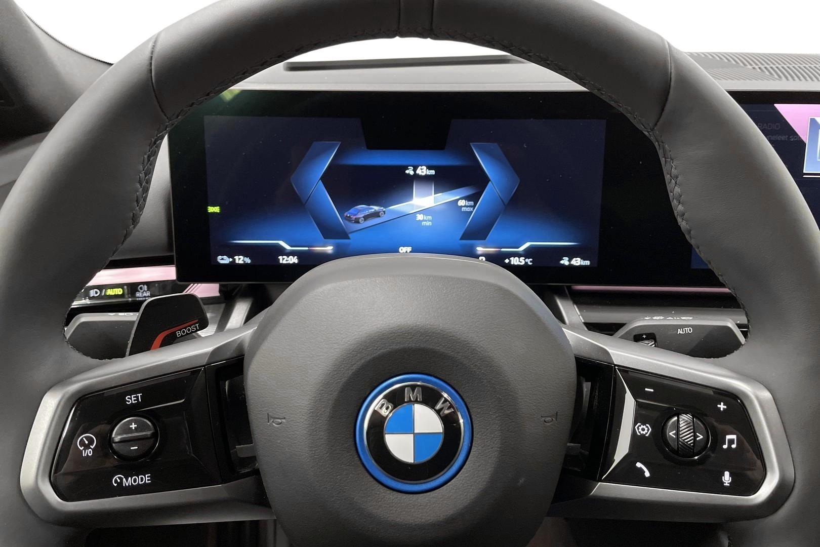 BMW i5 2025