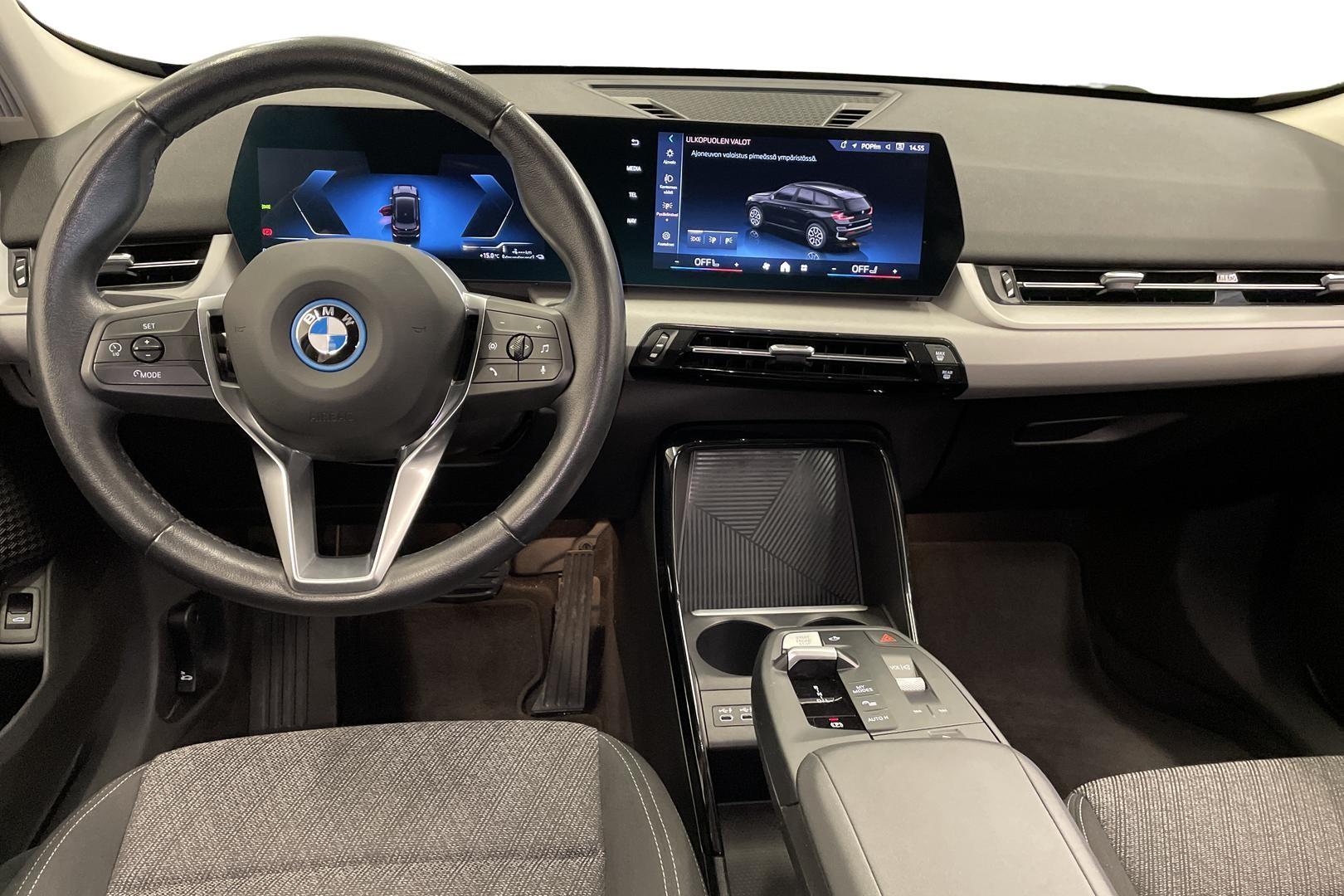 BMW X1 11