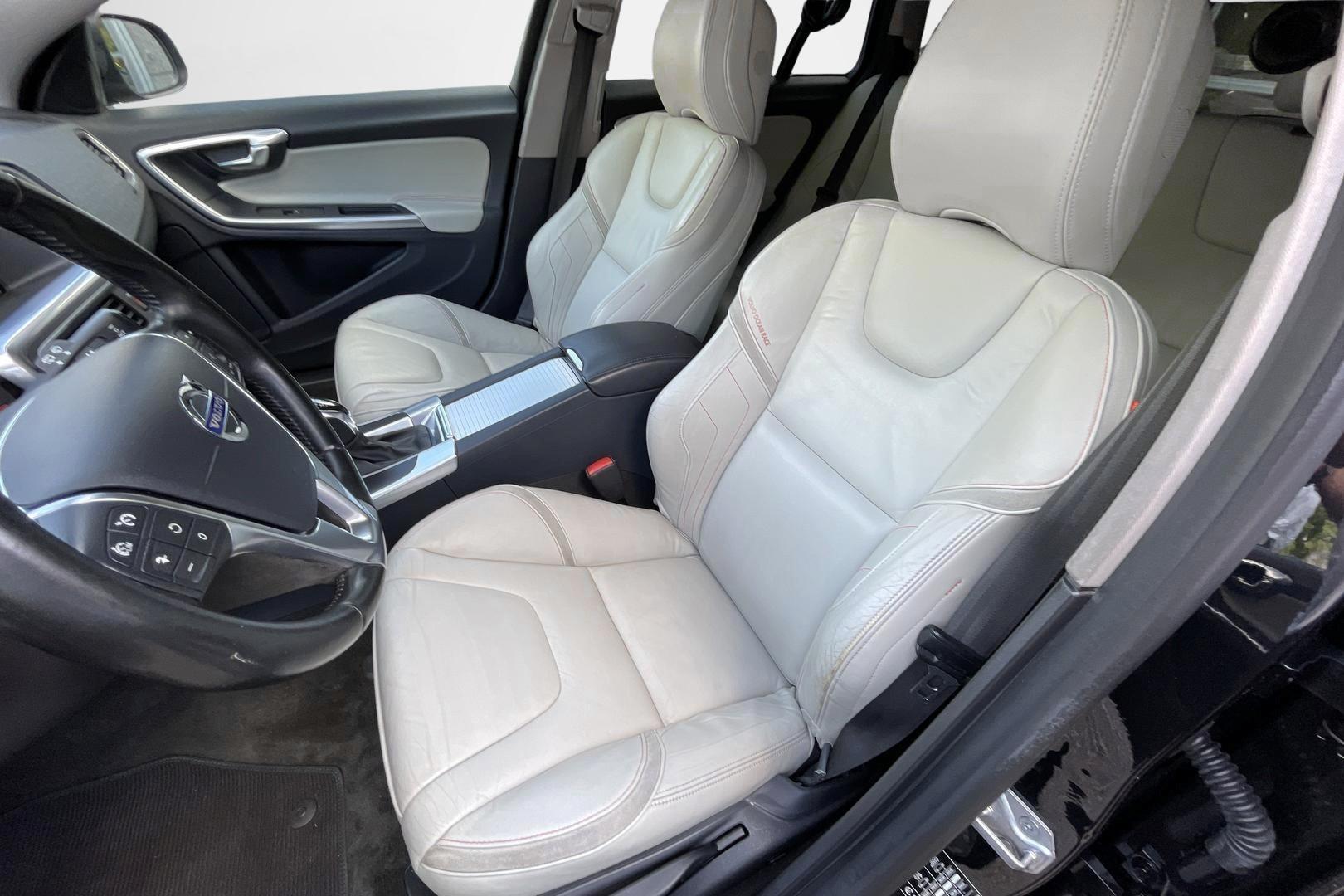 Volvo V60 19