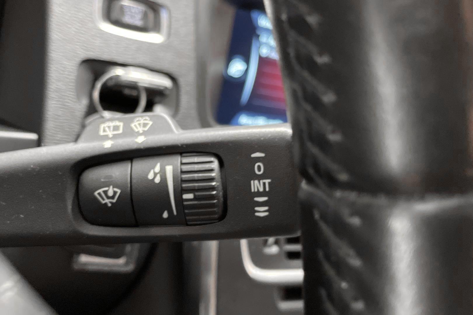 Volvo V60 38