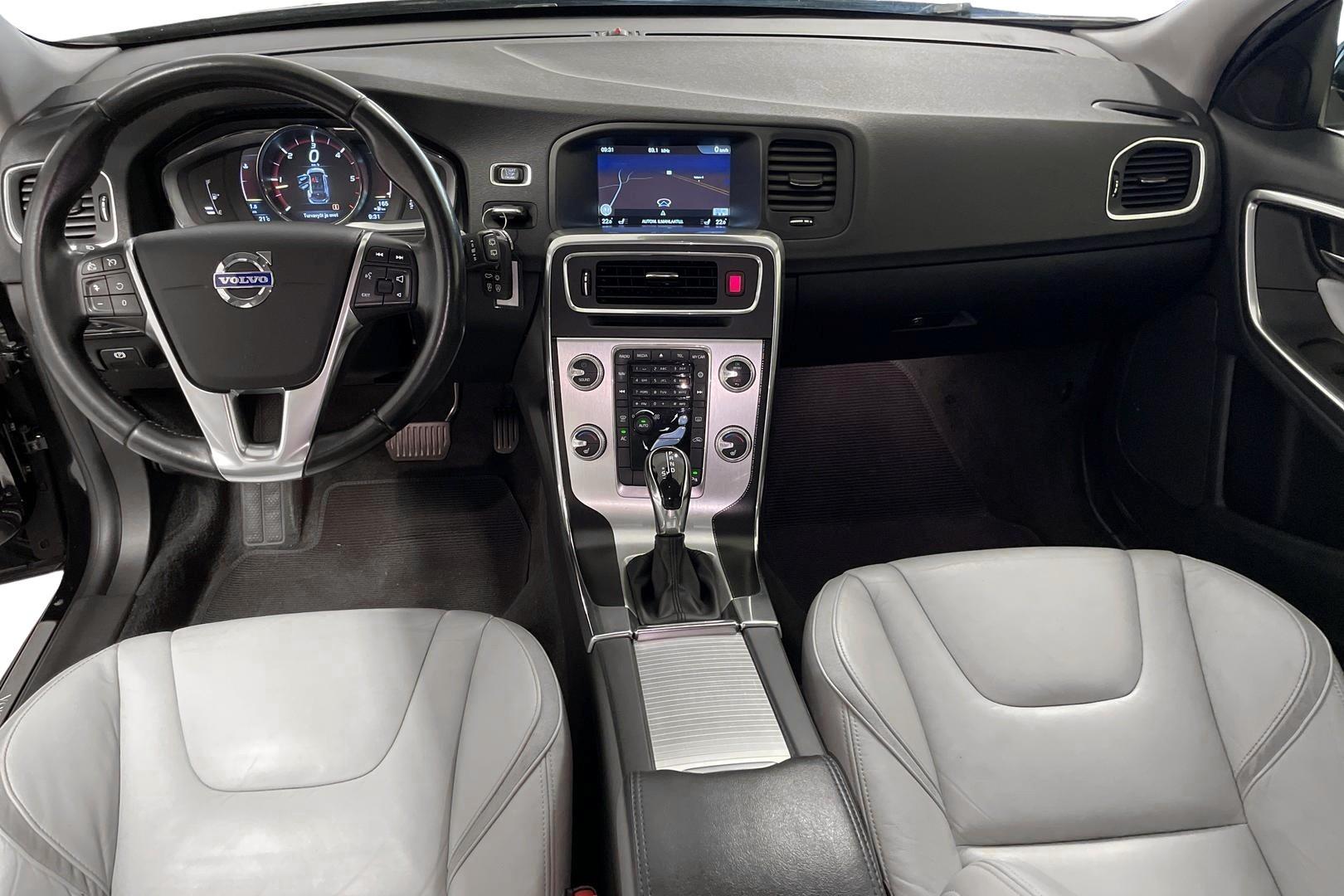 Volvo V60 9