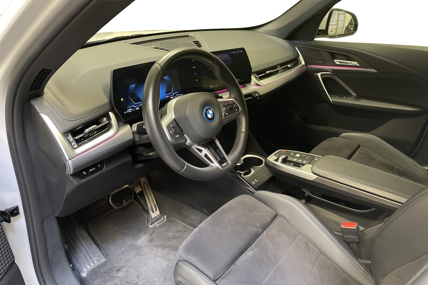 BMW X1 11
