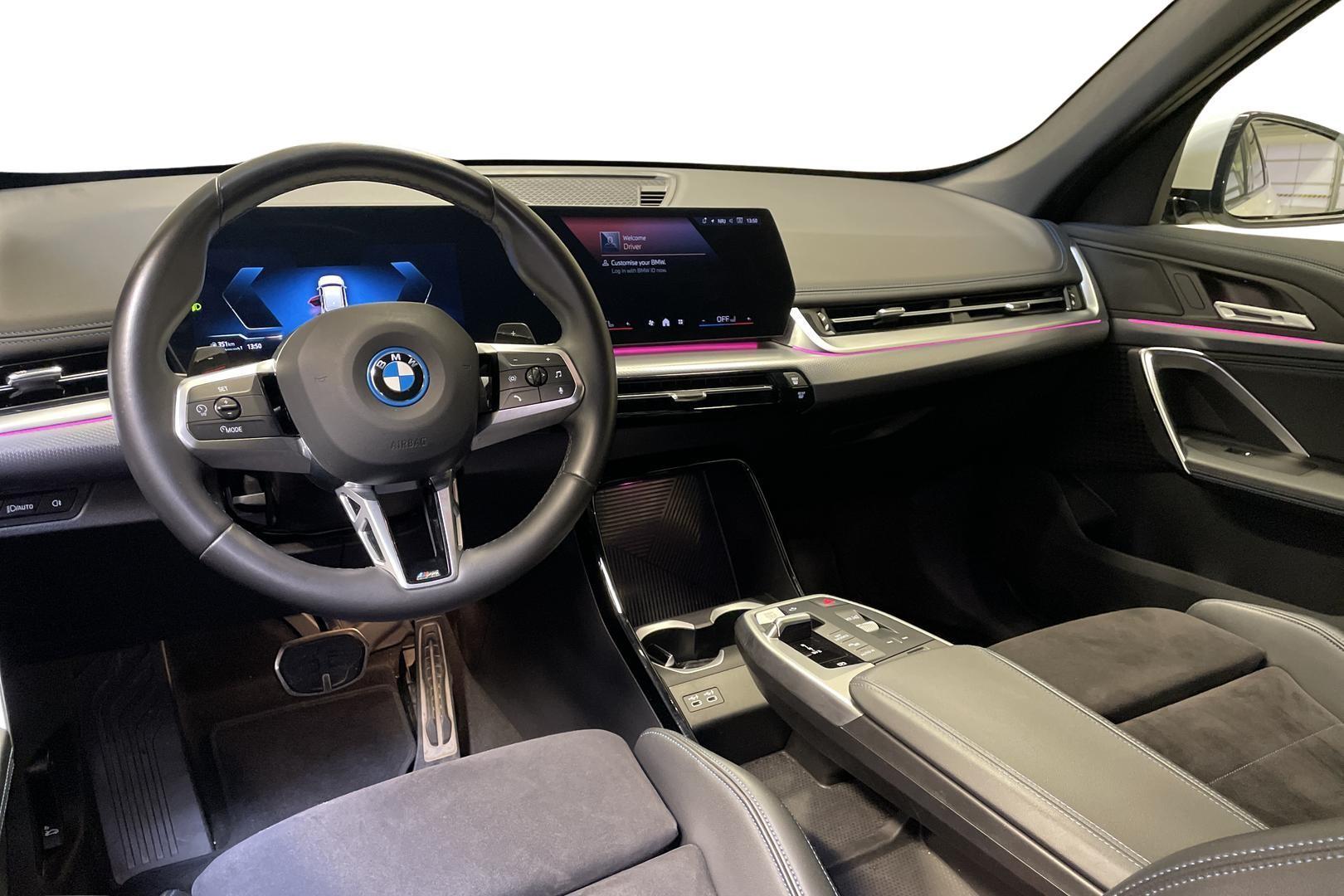 BMW X1 13