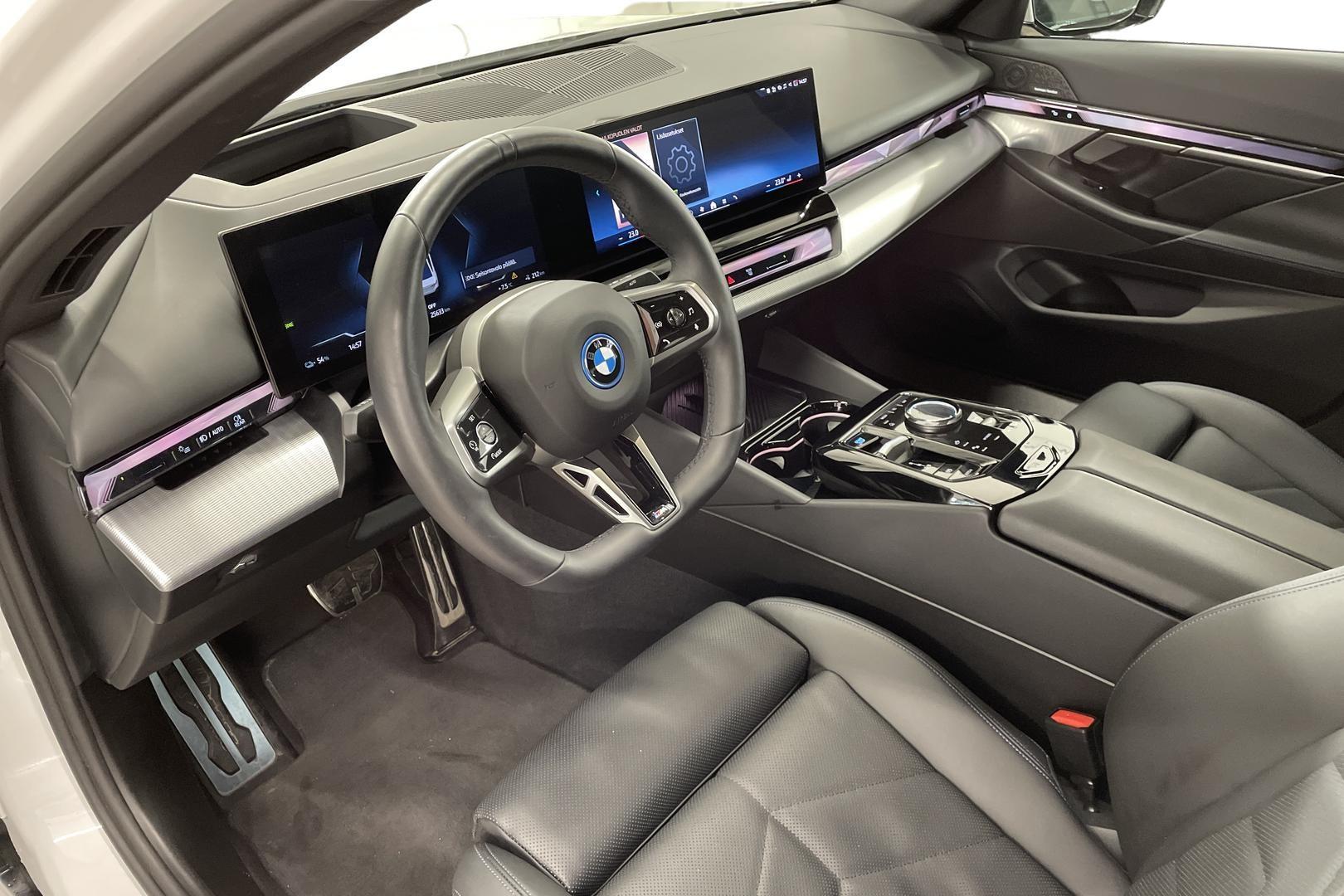 BMW i5 2024