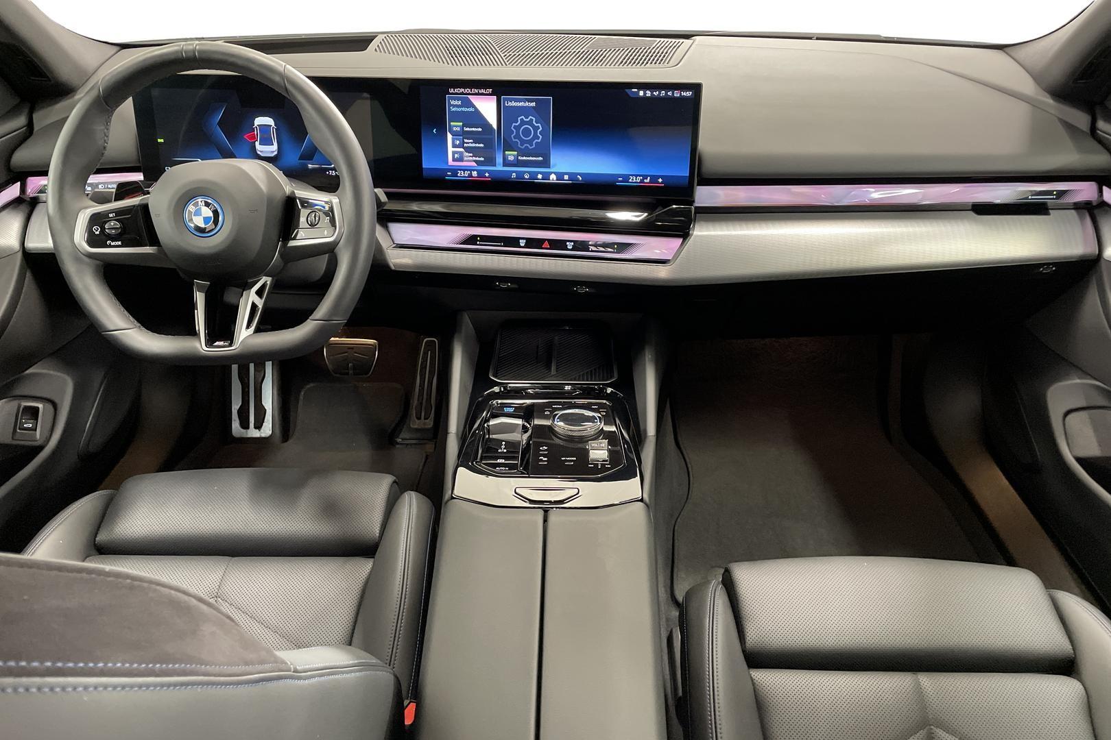 BMW i5 2024