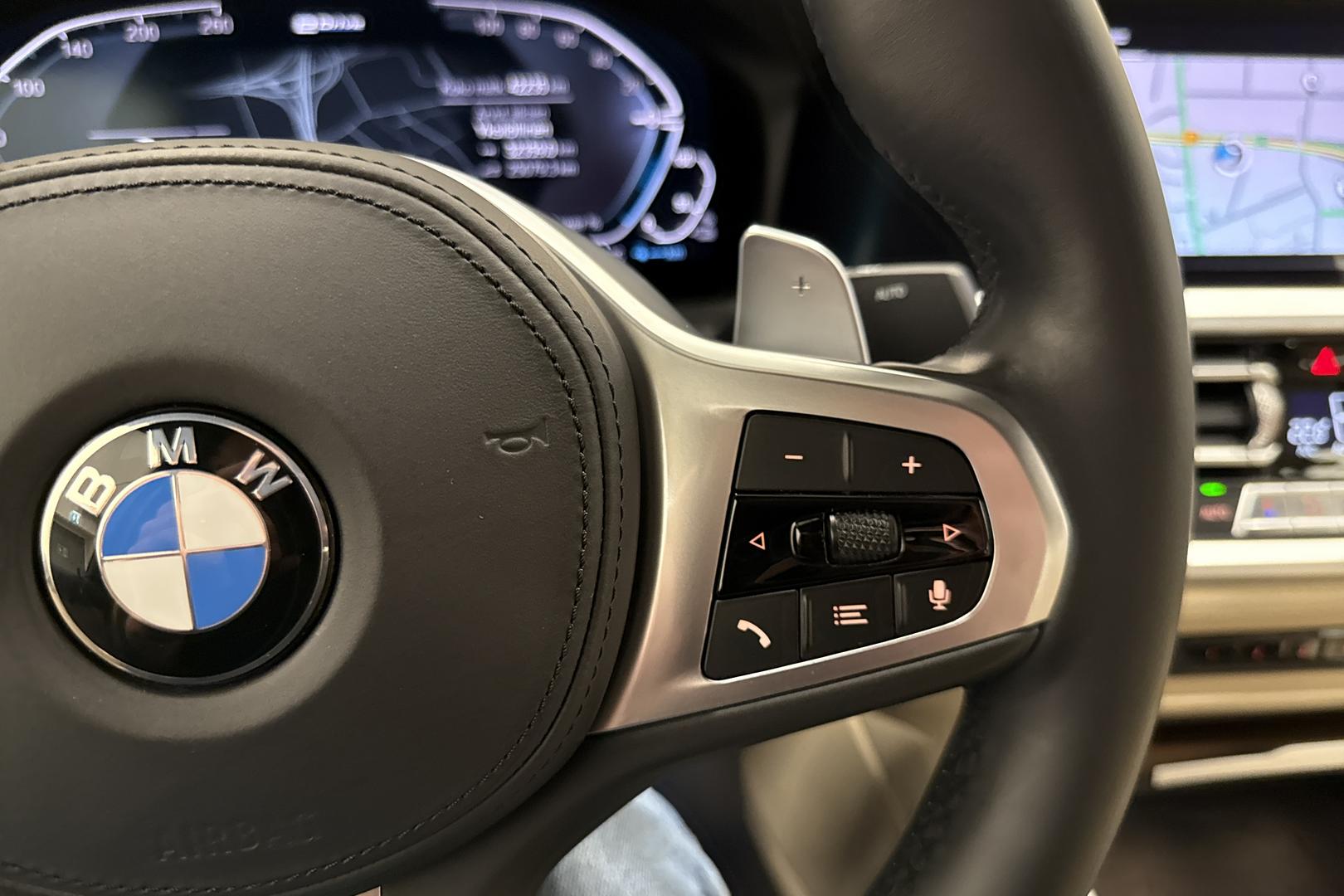 BMW 330 2019