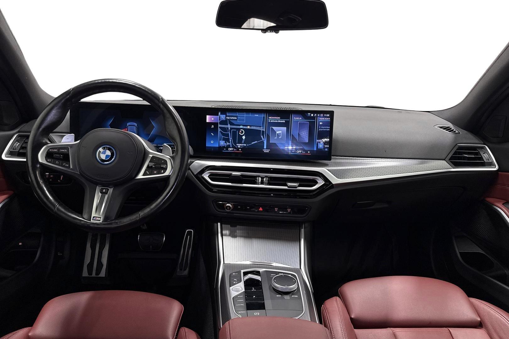 BMW 330 12