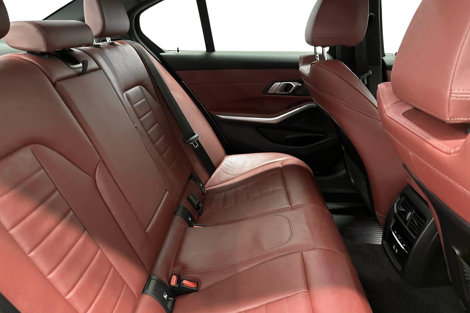 BMW 330 14
