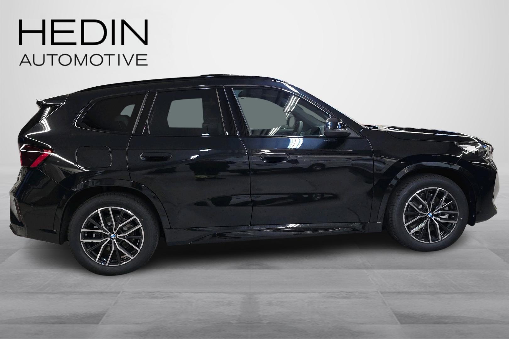 BMW iX1 6