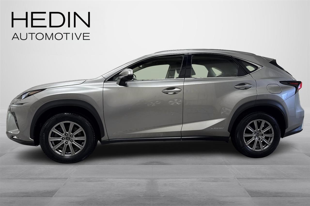Lexus NX 2021