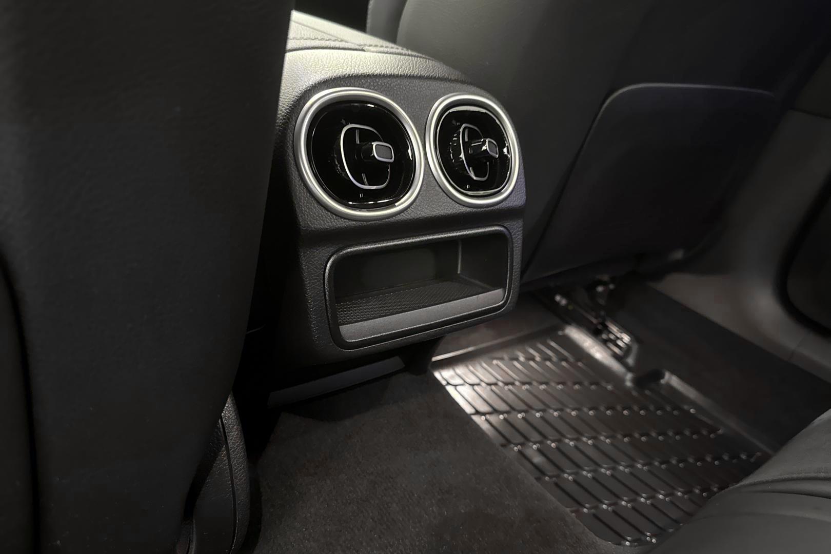 Mercedes-Benz C 2023