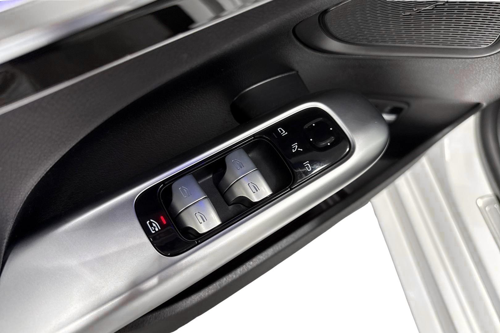 Mercedes-Benz C 2023