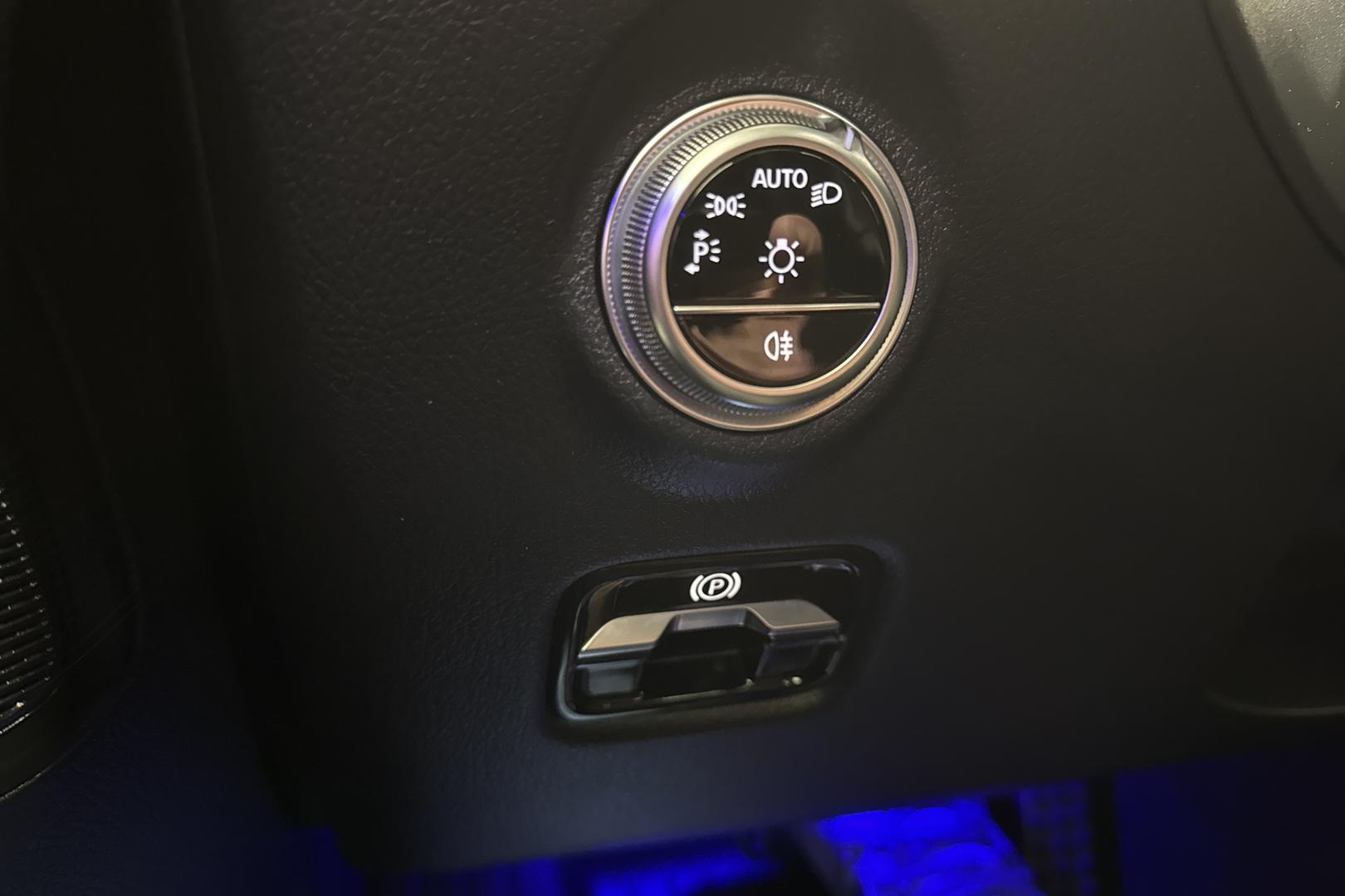 Mercedes-Benz C 2023