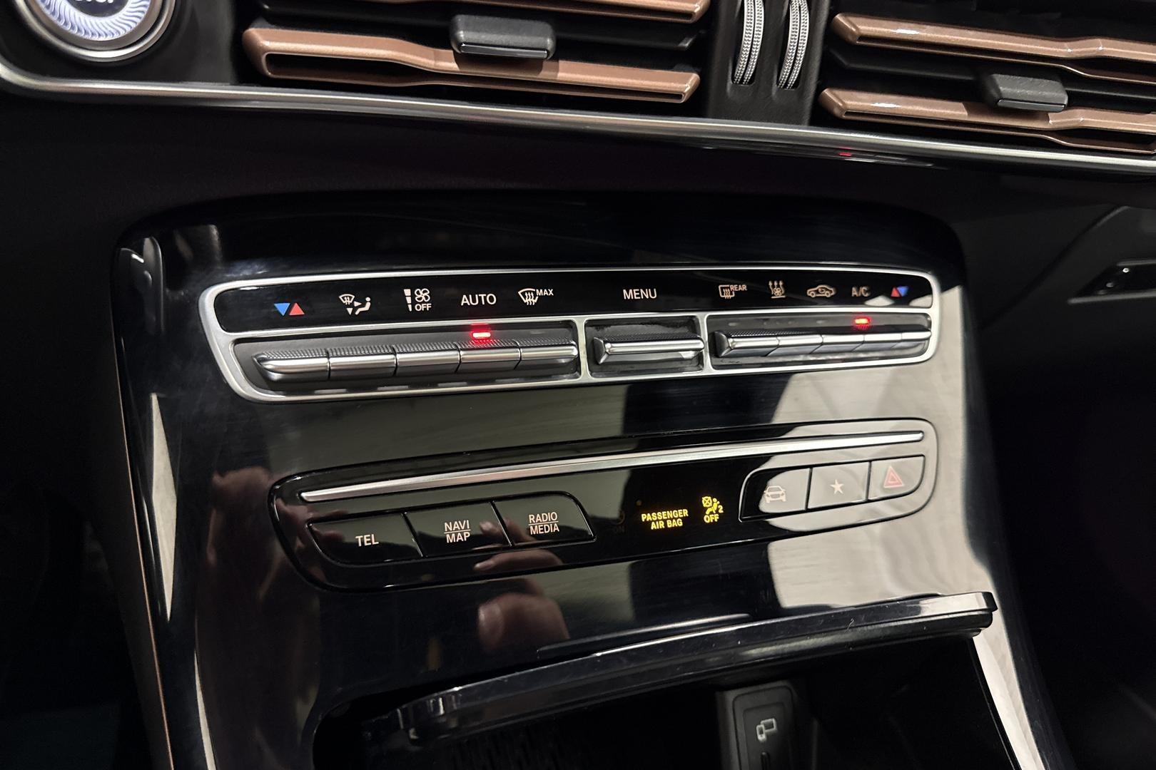 Mercedes-Benz EQC 2021