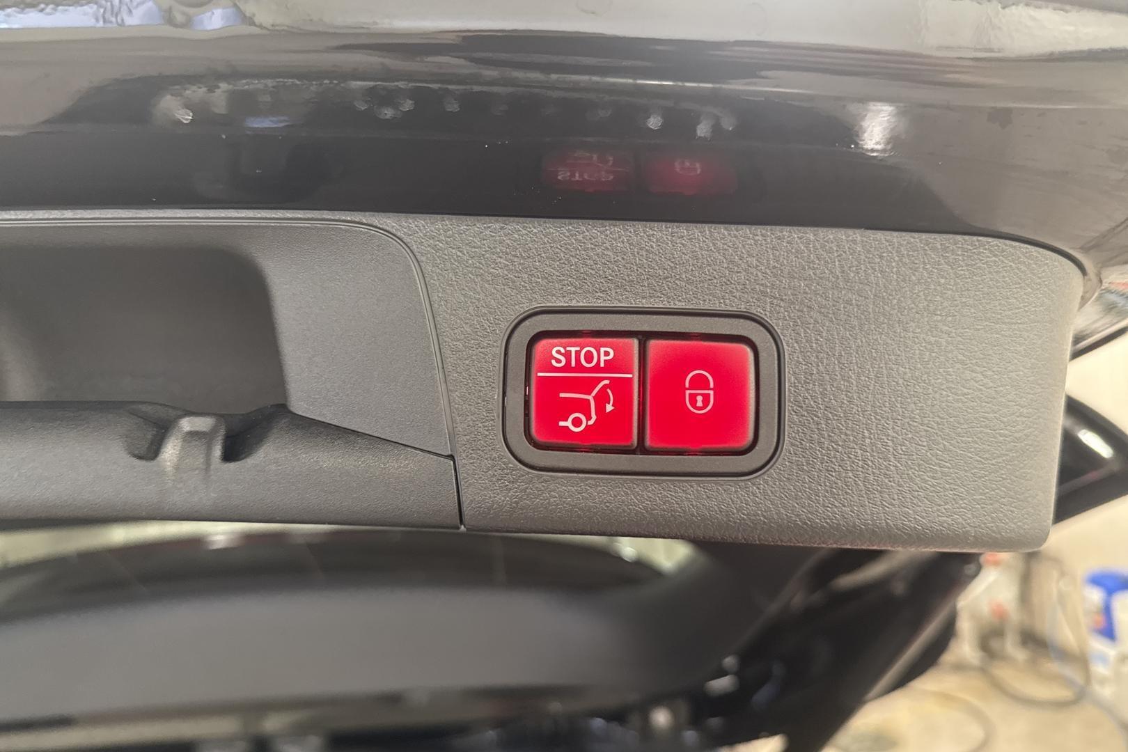 MERCEDES-BENZ EQB 2022