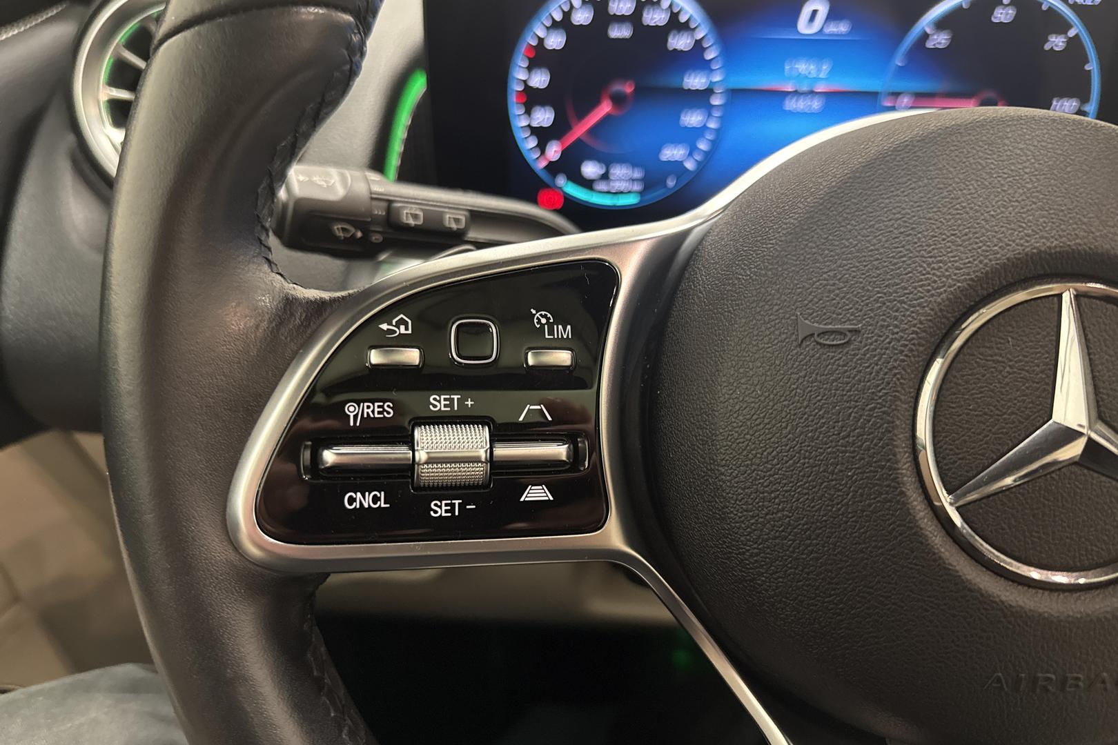 MERCEDES-BENZ EQB 2022