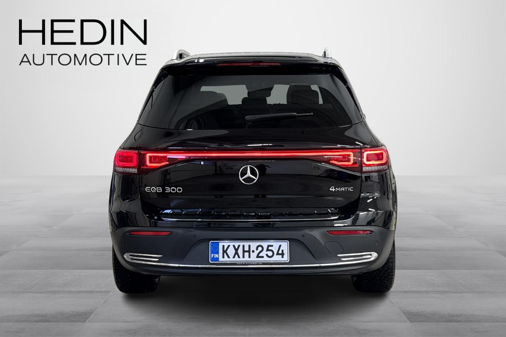MERCEDES-BENZ EQB 2022