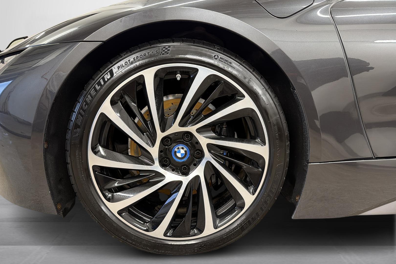 BMW i8 2017