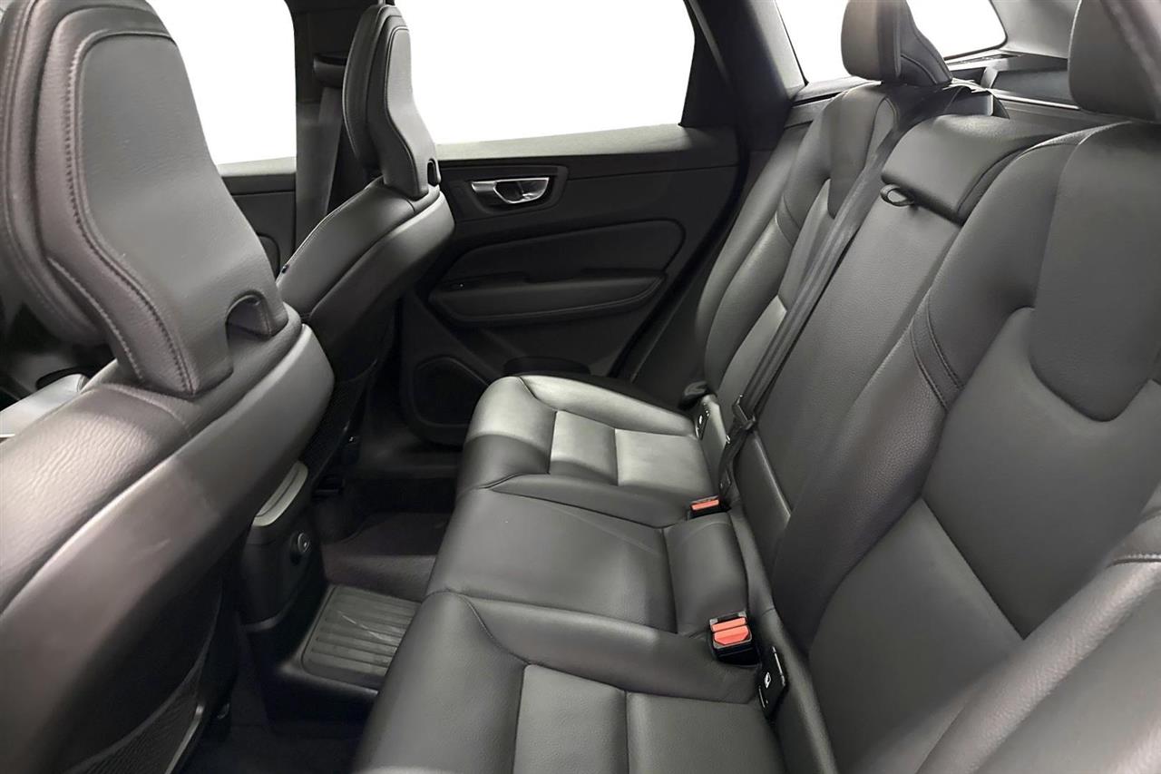Volvo XC60 2022