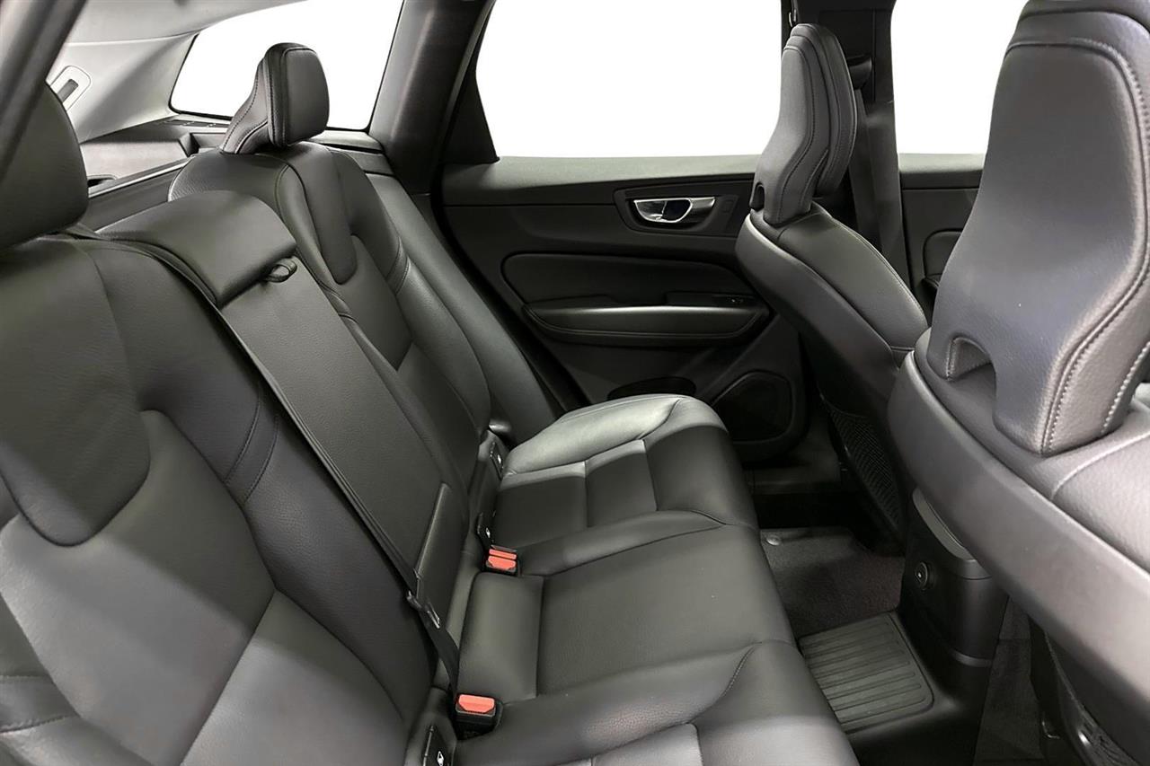 Volvo XC60 2022