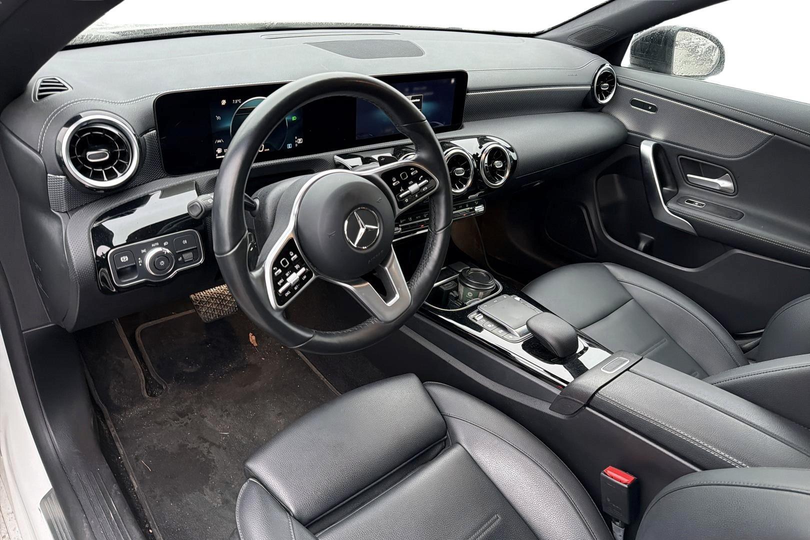 MERCEDES-BENZ CLA 2022